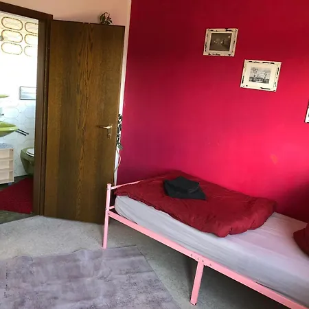 Penthouse In Den Weinbergen アパート
